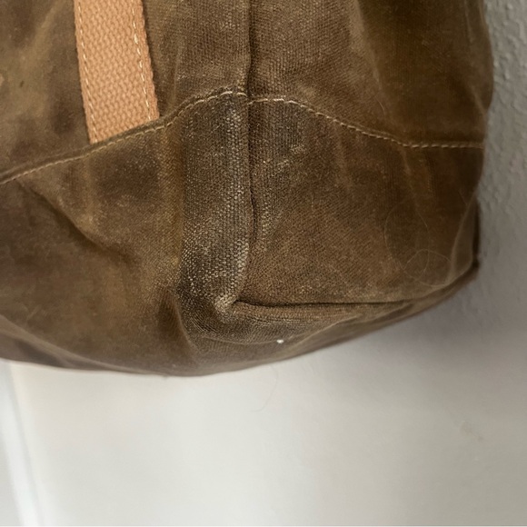 Artifact Bags Utility tote olive
waxed canvas made in USA long leather handles - Picture 11 of 16